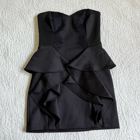 BCBGeneration Dresses & Skirts - NWT BCBG Generation Womens Black Strapless Bodycon Lace Mini Size XS